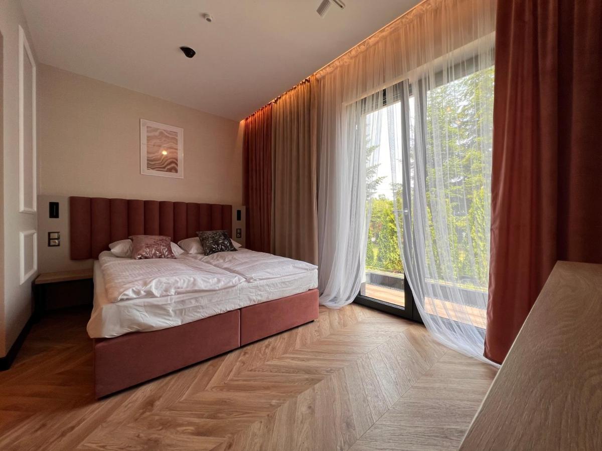 Resto Inn - Smart Apartamenty Blisko Energylandii Polwies Экстерьер фото