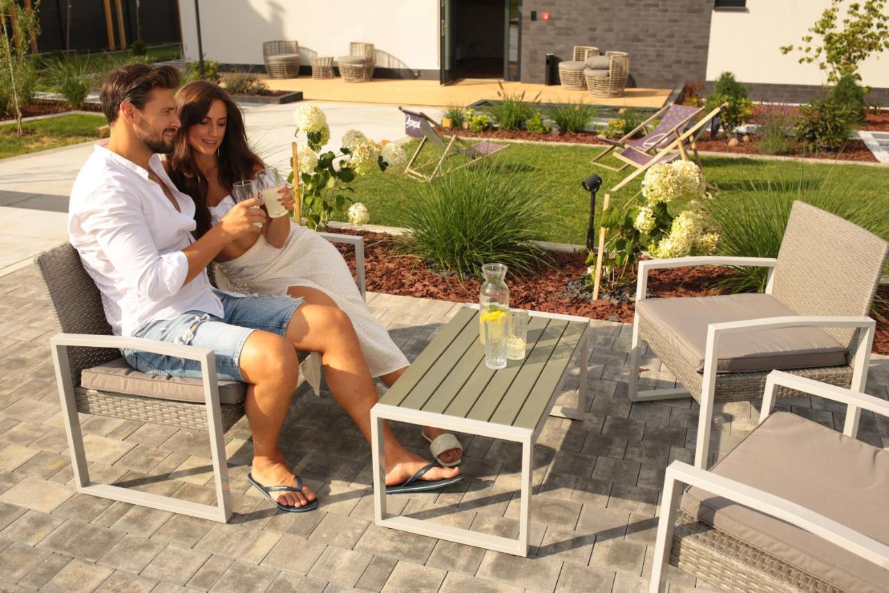 Resto Inn - Smart Apartamenty Blisko Energylandii Polwies Экстерьер фото