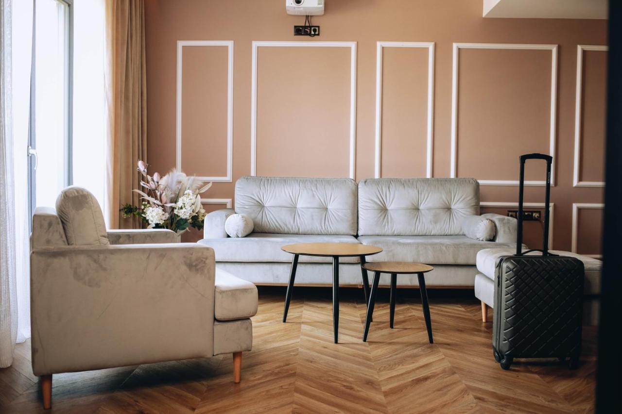 Resto Inn - Smart Apartamenty Blisko Energylandii Polwies Экстерьер фото